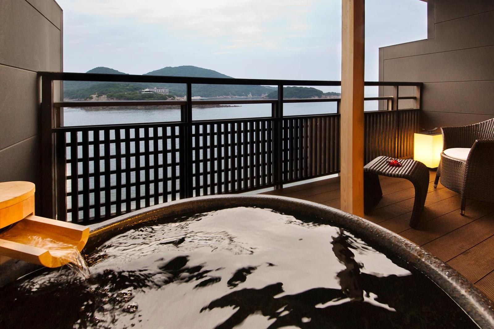 Migiwatei Ochi Kochi Hotel Tomo Exterior foto